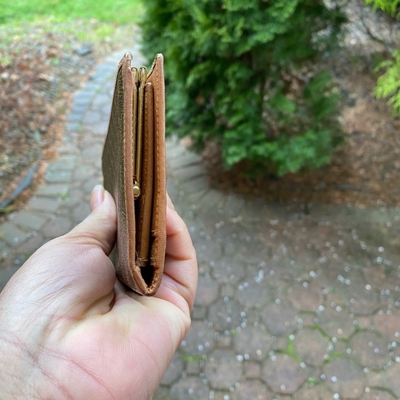 Preowned Celine Macadamia Bifold wallet - Picture 8 of 12